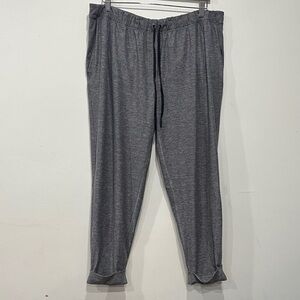Lululemon Jogger Crop Heathered Grey size XL